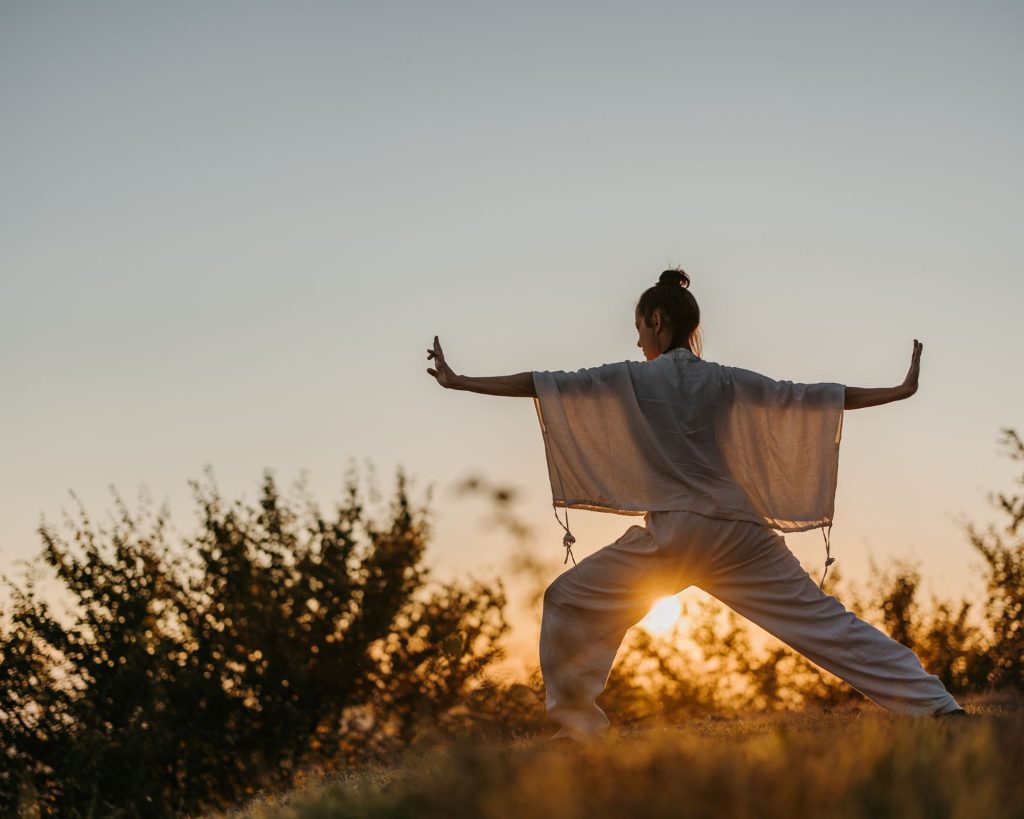 Exploring the Benefits of Practicing Tai Chi